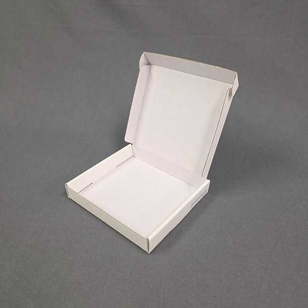 アイボリー250g ボウリングピンボックス制作事例2